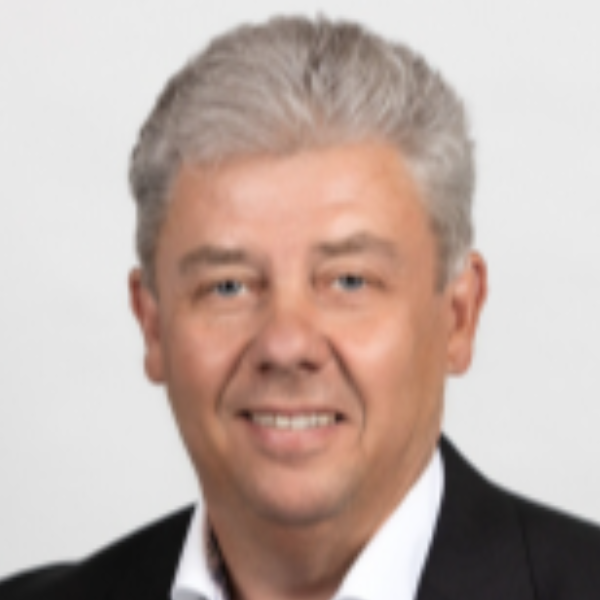  Kai-Uwe Bratschke