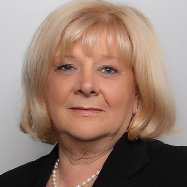  Angelika Fietzke-Hollbach