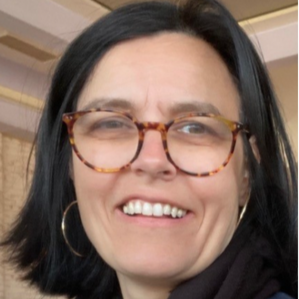  Annette Bossert